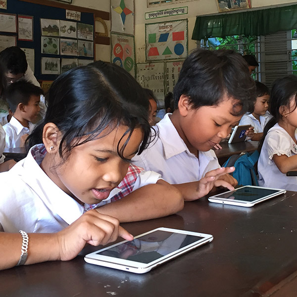 カンボジアにおける思考力教育導入